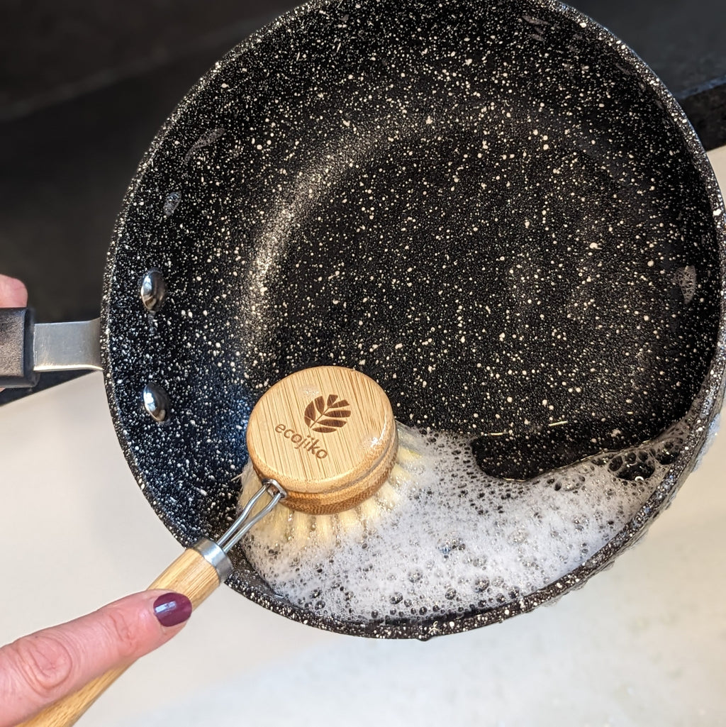 Breast Cancer Awareness Dish Brush with Replaceable Head, 10% to Prevent Breast Cancer